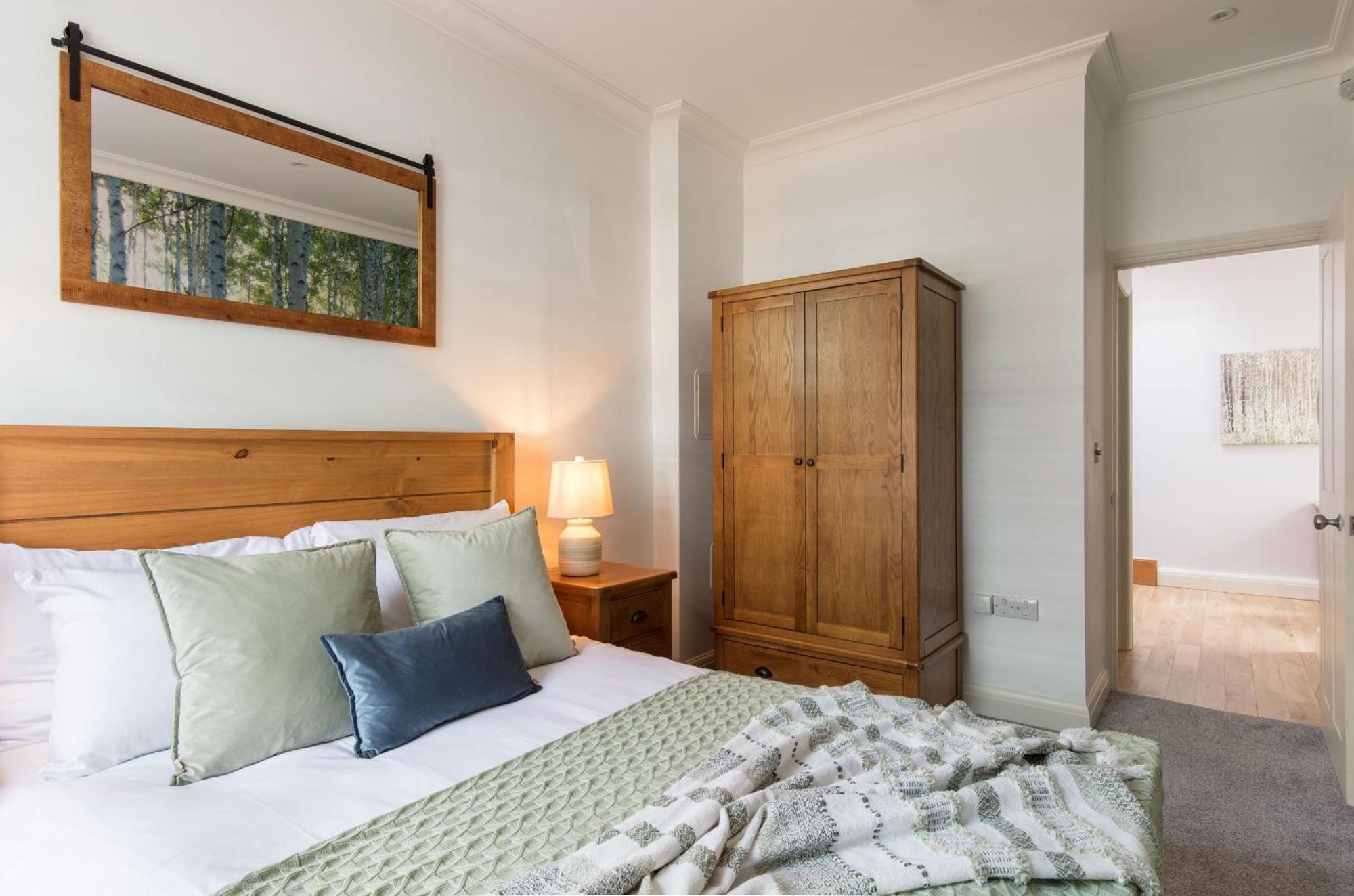 Spacious Quiet 4Bedrooms 6Beds House With Private Garage 5Min Walk To Paddington Station ロンドン エクステリア 写真